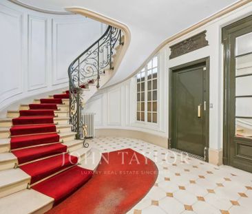 Appartement à louer Paris 8Ème - Faubourg-Du-Roule, Paris Rive Droi... - Photo 3