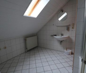 Gemütliche Dachgeschosswohnung mit Balkon in Westerstede-Ocholt! - Foto 5