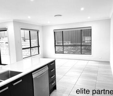 ULTRA MODERN - Photo 5