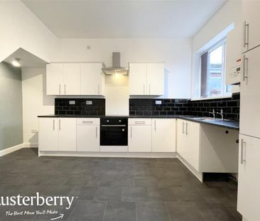 2 bedroom townhouse to rent - Photo 5