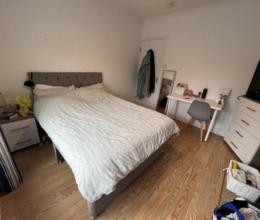 7 bedroom detached house to rent - Photo 6