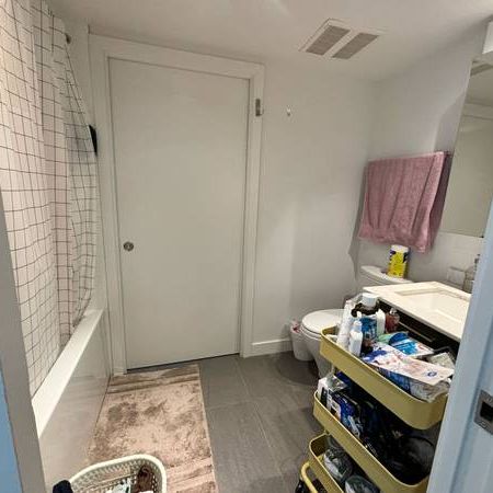 $2900 2 bedroom + 2 bathroom in Vancouver West 8031 Nunavut Ln - Photo 4