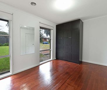 Spacious Family Living with Uninterrupted Valley Views! - Photo 2