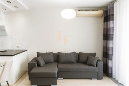 Metro Imielin | Garaż | Klimatyzacja - Zdjęcie 3