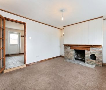 High Street - Photo 1