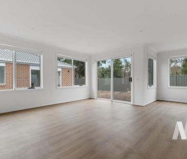 Modern Elegance & Everyday Convenience in Pakenham - Photo 2