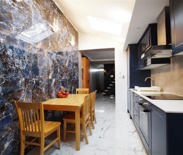 2 bedroom terraced house to rent - Photo 2