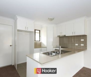 2 Bedroom Townhouse In Central Location - Photo 5