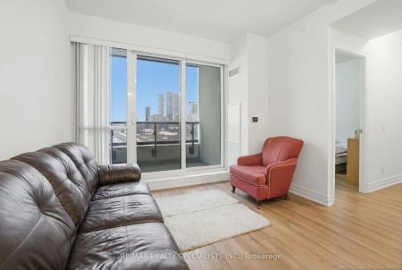 36 Elm Drive W #609 - Photo 2