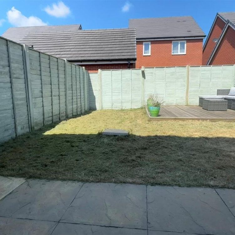 Apple Tree Close, Norton Fitzwarren, ..., Taunton - Photo 1