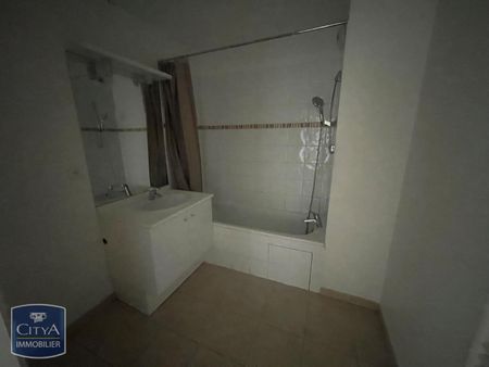 Location Appartement 4 pièces 84m² MARIGNIER 74970 - Photo 4