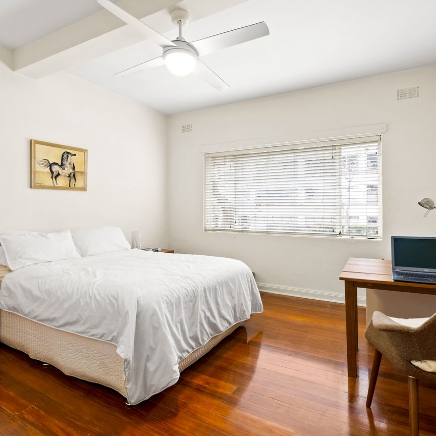 22/17 Queens Road MELBOURNE - Photo 1