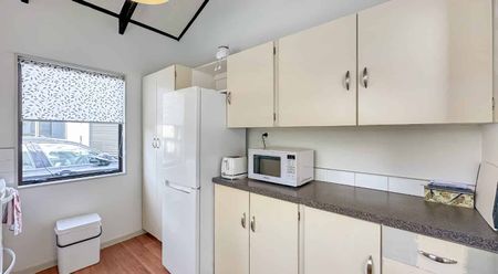 CITY CENTRE - TWO BEDROOMS - Photo 3