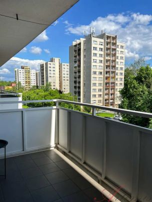 Dlouhodobý pronájem bytu 2+kk s velkým balkonem na ulici Provaznická v Ostravě - Photo 1
