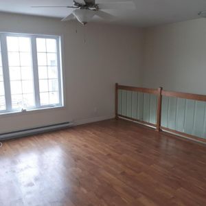 Beau grand 4 et demi Libre le 1er janvier 2026 - Photo 2