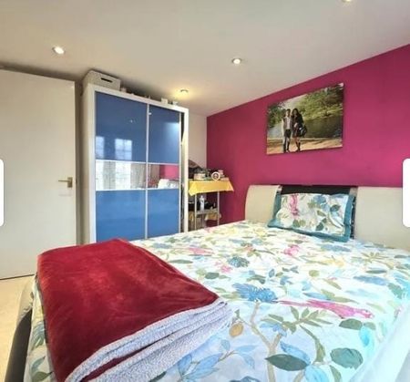 3 Bed Terraced House, Plaistow, E13 - Photo 2