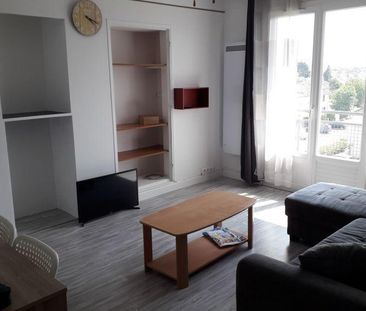 Location Appartement 3 pièces 57m² ST ANDRE LES VERGERS 10120 - Photo 1