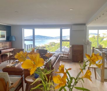 Three Bedroom Home with Spectacular Views - Photo 6