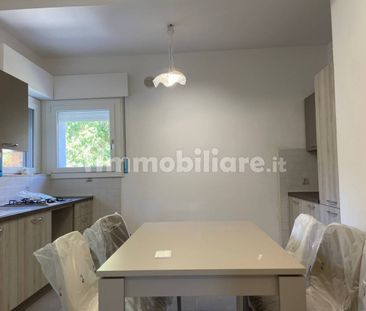 Appartamento viale Giacomo Leopardi, Centro, Camerino - Photo 3