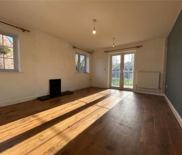 4 bedroom detached house to rent - Photo 4