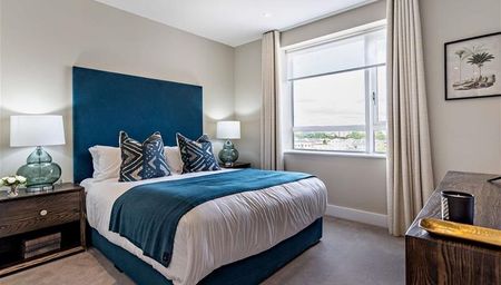 Westferry Circus, London - Photo 3