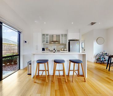 Super Spacious Townhouse - Photo 5