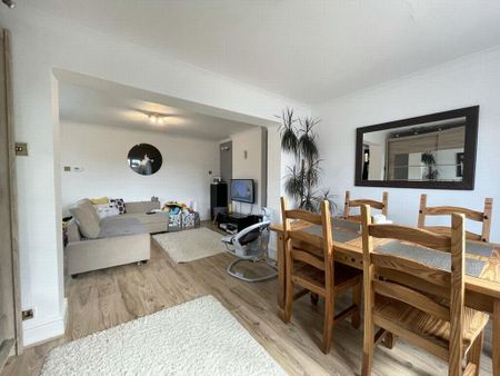 2 bedroom semi-detached house to rent - Photo 2