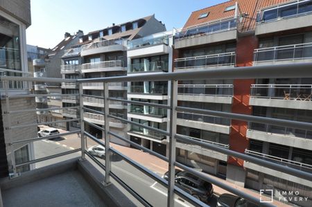 Stijlvol gemeubeld appartement met centrale ligging in Knokke! - Photo 2