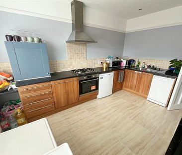 2 bedroom maisonette to rent - Photo 4