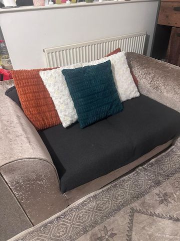 1 bedroom in a house share to rent - Photo 2