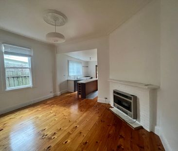 Impressive space with boutique appeal - Photo 1