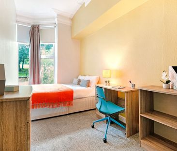 205 Hyde Park Road Leeds - LS6 1AH - Photo 5