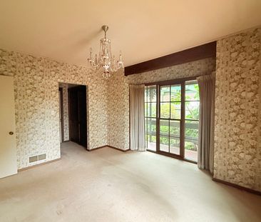 Spacious Family Home in Prime Templestowe Location - Photo 2