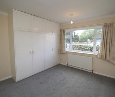 3 bedroom bungalow to rent - Photo 1