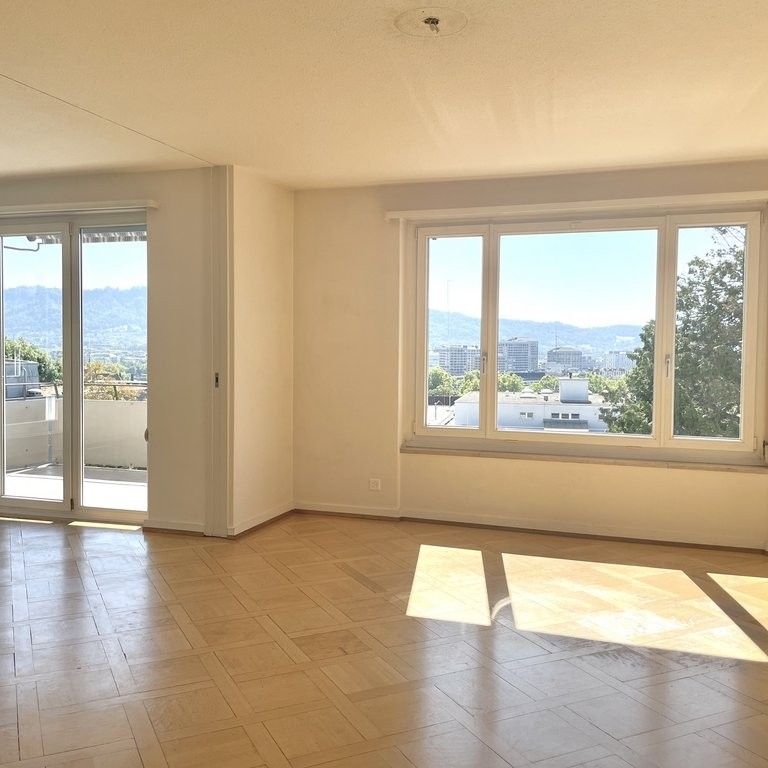 Wohnung an zentralster Lage! In Gehdistanz zur Bahnhofstrasse - Photo 1