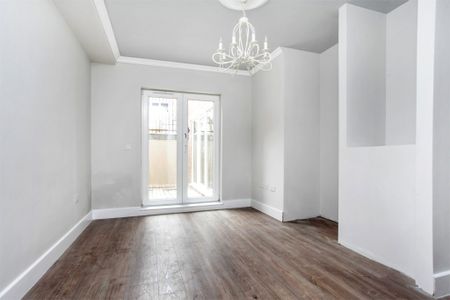 2 Bedroom Flat / Apartment - Pantiles, 7 City Road - Photo 2