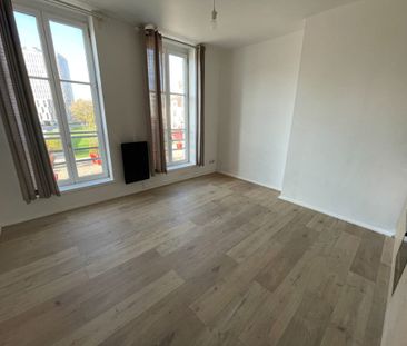 T2 de 31.66 m² , Place Louise de Bettignies, Vieux Lille réf 00697-001 - Photo 5