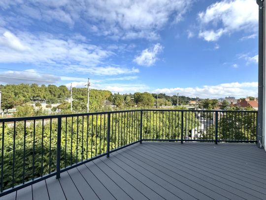 Mit Blick ins Grüne - Großzügiger Erstbezug nach Sanierung - Luftige 4-Zimmer Wohnung in Hernals - Foto 1