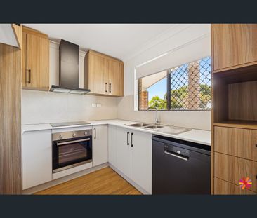 1/10 Hammad Street, Palmyra, WA 6157 - Photo 6