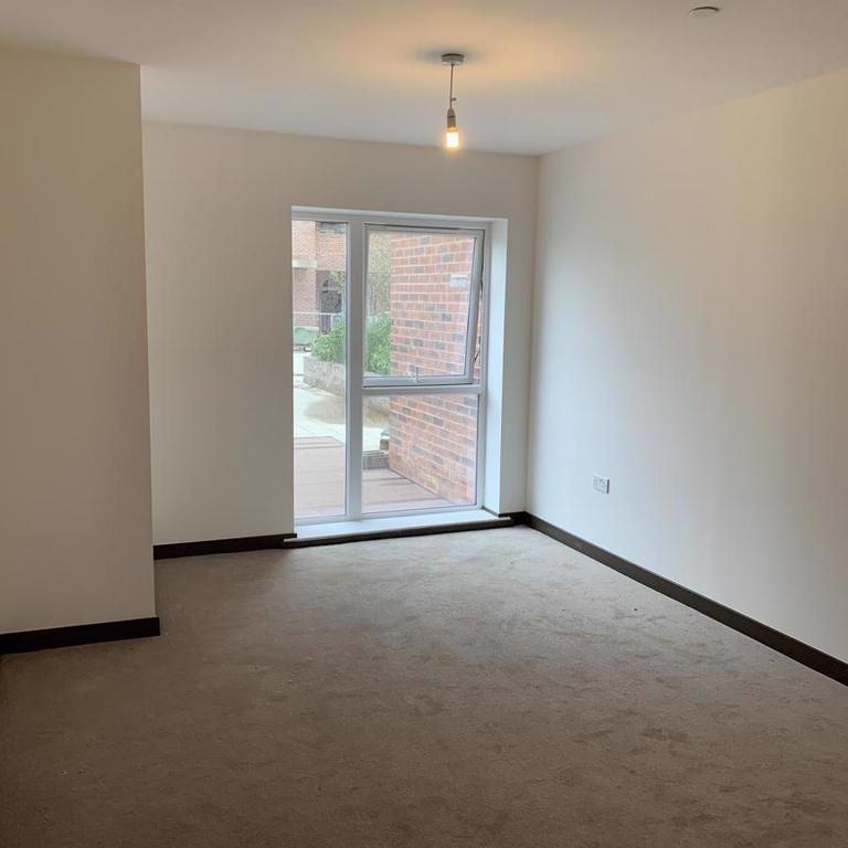 1 bedroom flat to rent - Photo 1
