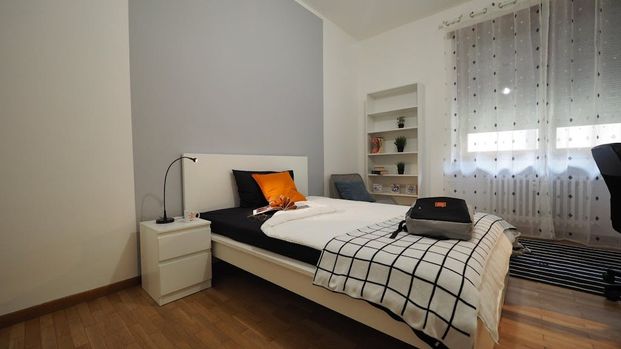 Via Santa Chiara, Turin, Piedmont 10122 - Photo 1