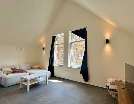 Volledig vernieuwd appartement met terras in Ieper centrum - Photo 2