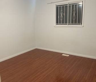 Top Floor of Renovated House for Rent! - Photo 1