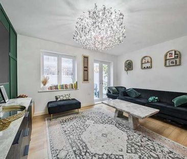 Hillview Gardens, High Wycombe, HP13 - Photo 4