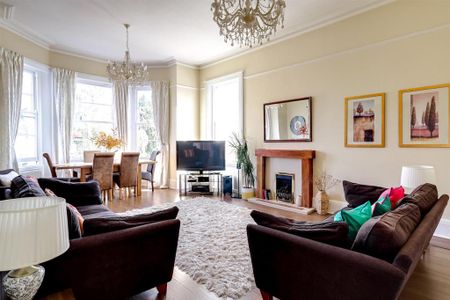 4 bedroom flat to rent - Photo 4