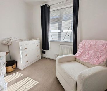 3 bedroom terraced house to rent - Photo 5