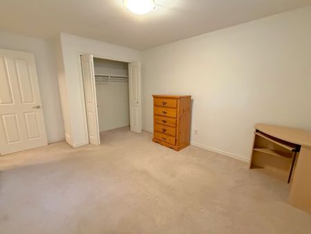 Dilworth – FURNISHED 2 bed, 1 bath Suite: Available April.1st - Photo 4