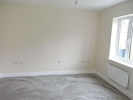 3 Bedroom - Photo 2