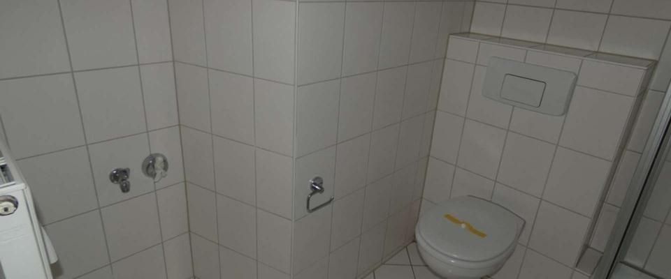 Single Wohnung mit Einbauküche in der Bahnhofsvorstadt - Photo 1