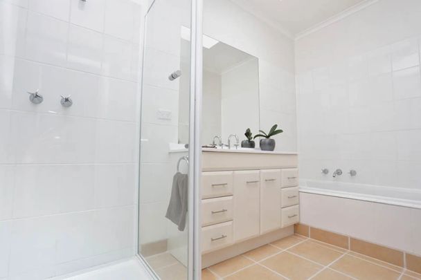 Instantly Appealing! - Photo 1